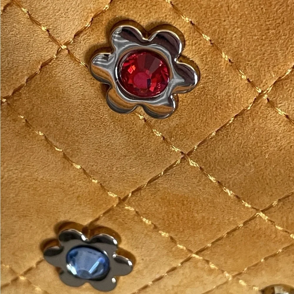 Kurt Geiger London Highgate Wristlet Shoulder Bag  NEW IN BOX - Picture 6 of 10